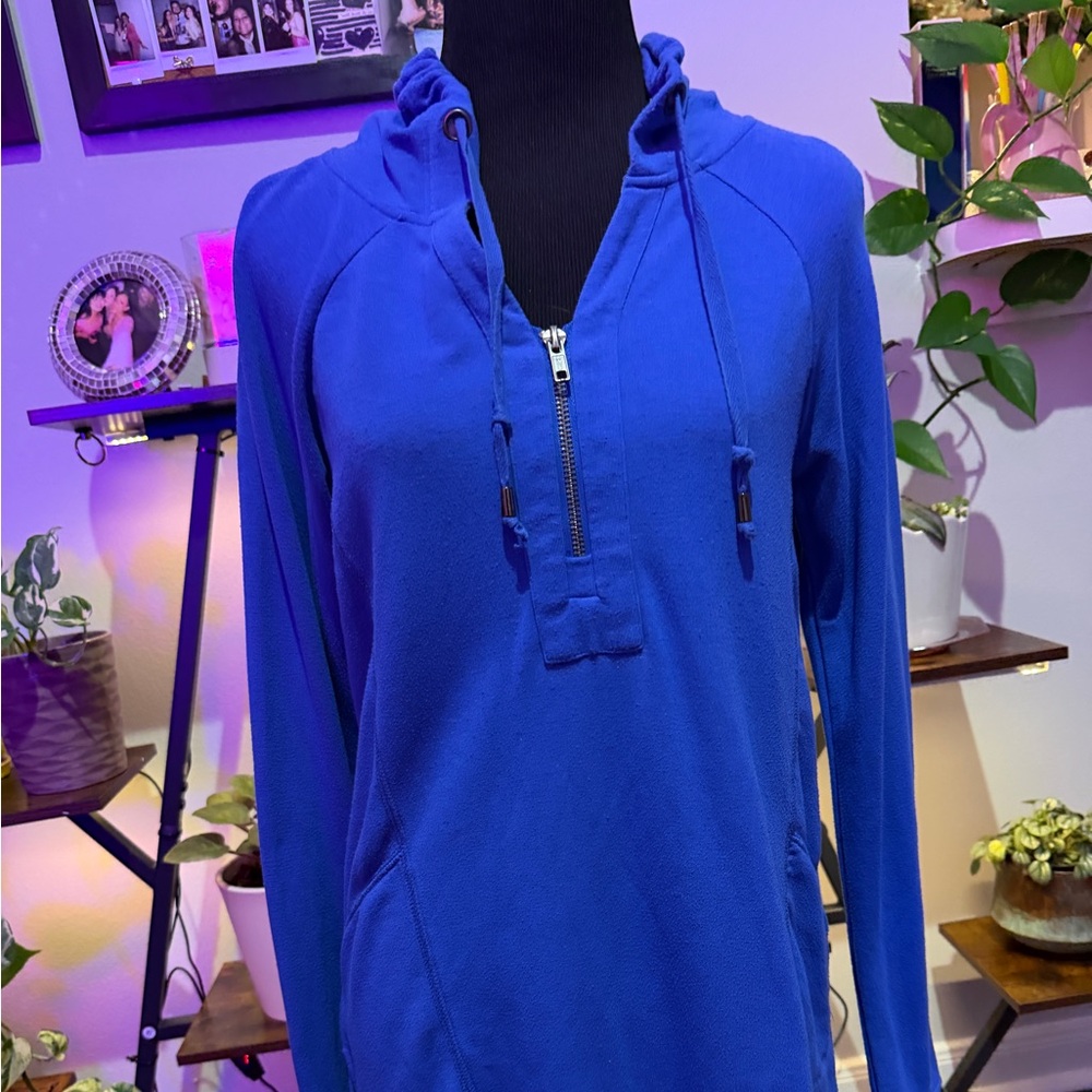 Long split sides Hooded Pullover with Zipper